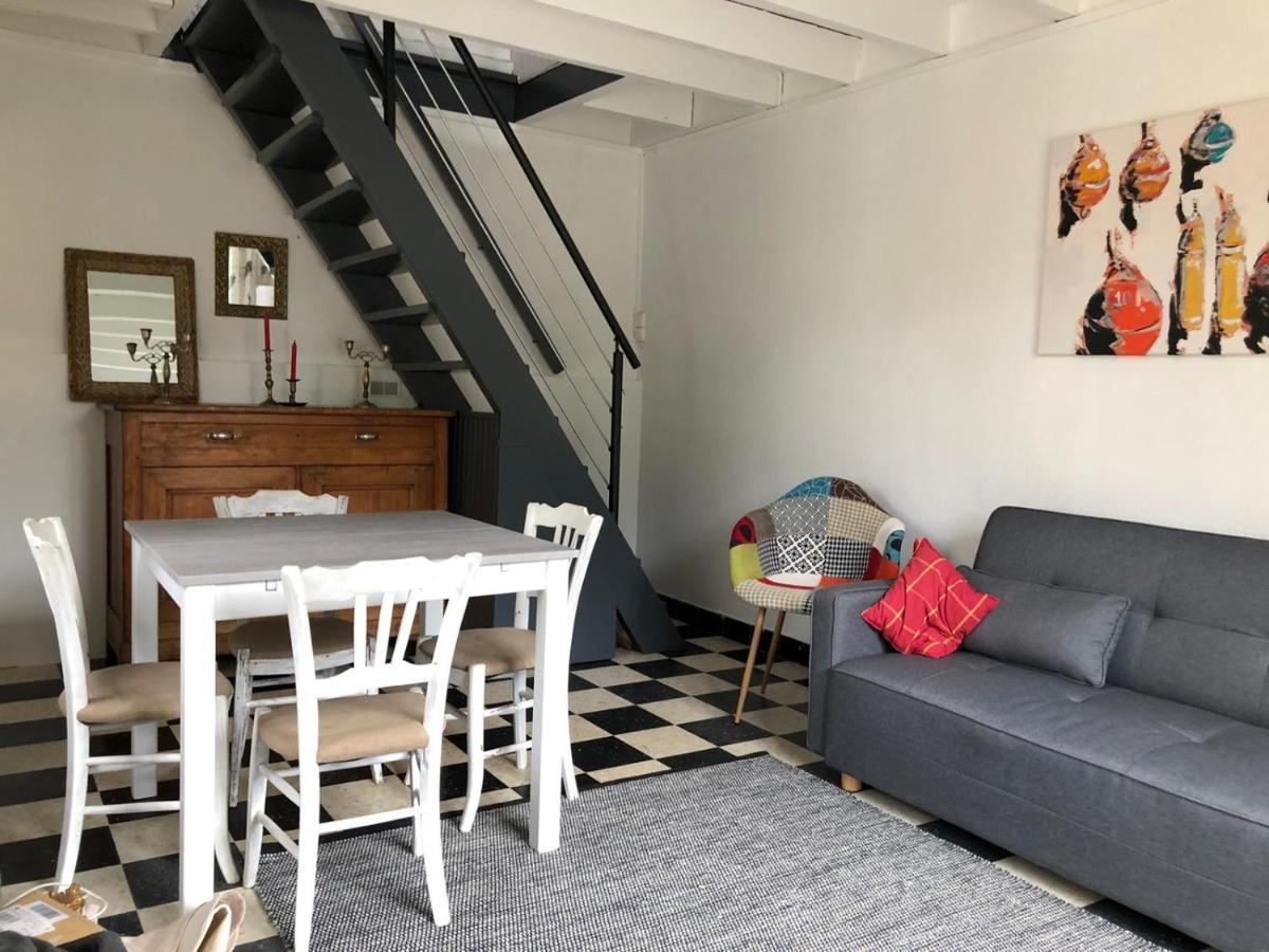 Le Gite Du Canal Noyers-sur-Cher Exteriör bild