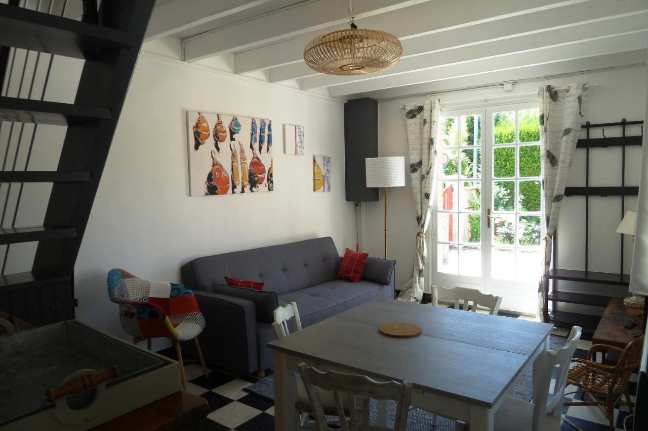 Le Gite Du Canal Noyers-sur-Cher Exteriör bild