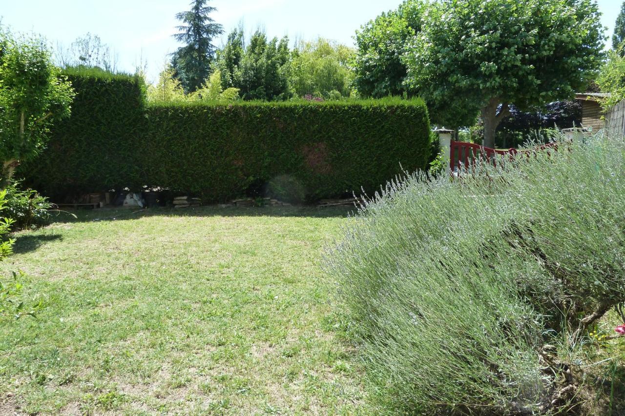 Le Gite Du Canal Noyers-sur-Cher Exteriör bild